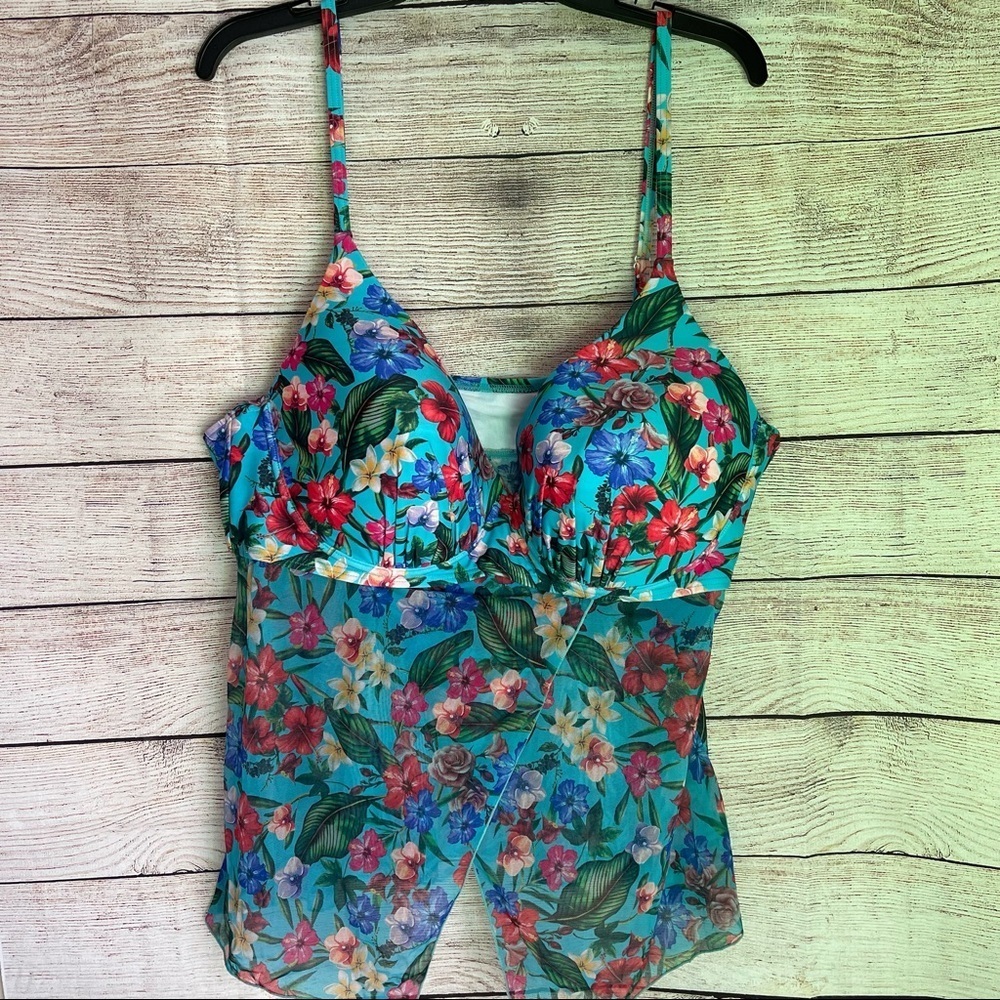 Sun & sea floral plus size tankini top sz 22 NEW swim top